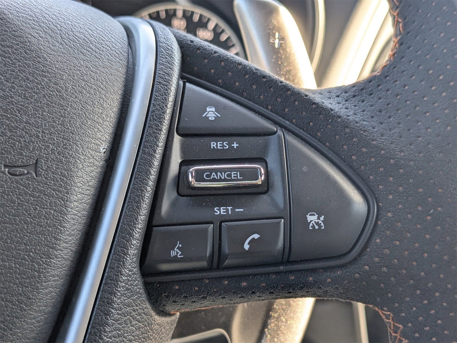 Used 2023 Nissan Maxima SR w/ Sport Mat Group image 32