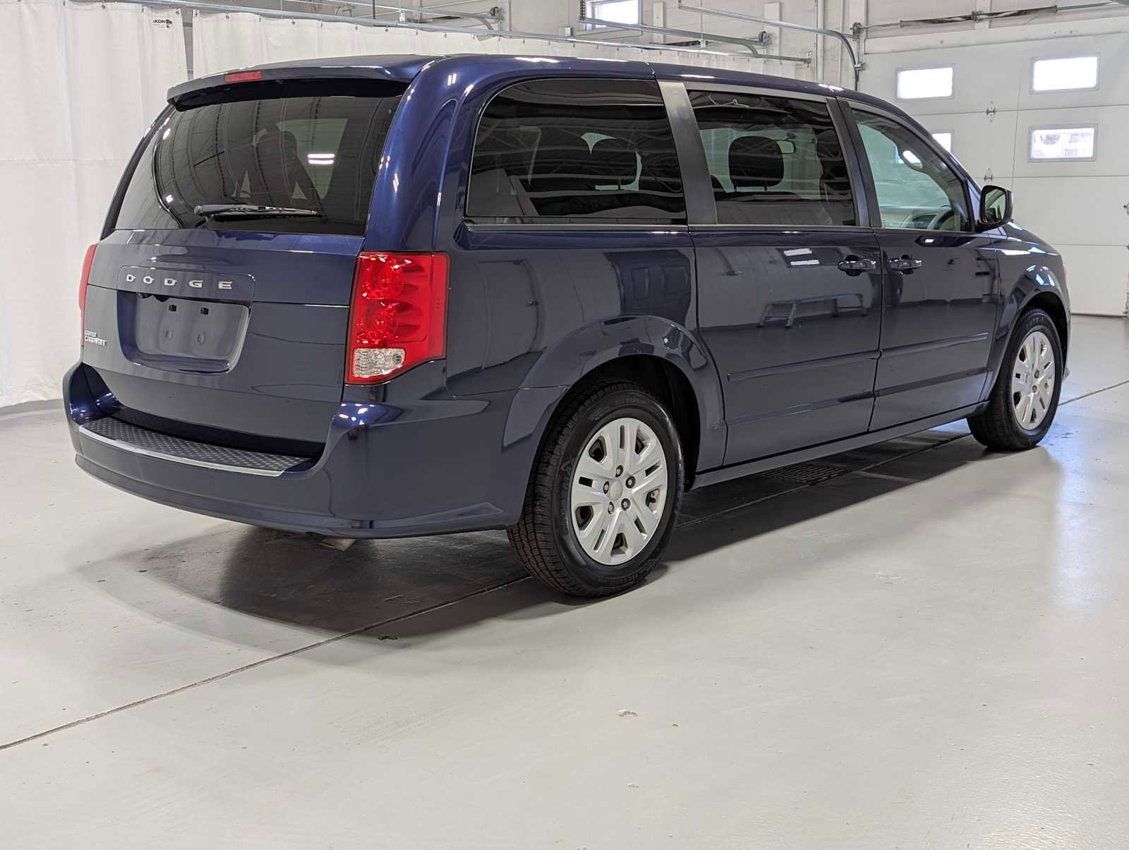 Used 2017 Dodge Grand Caravan SE w/ Power Window Group image 7