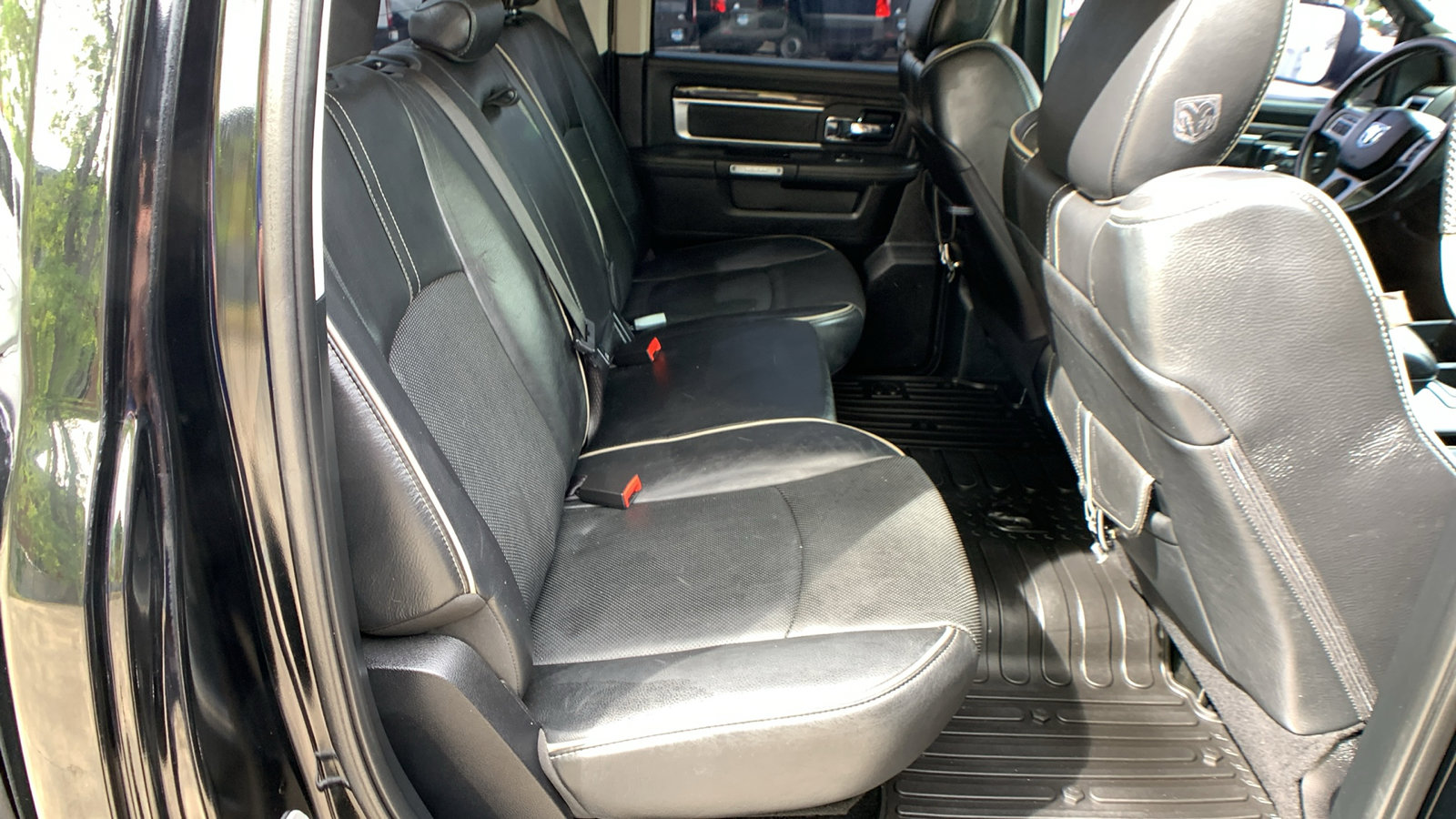 Used 2014 RAM 1500 Limited AWD/4WD image 29