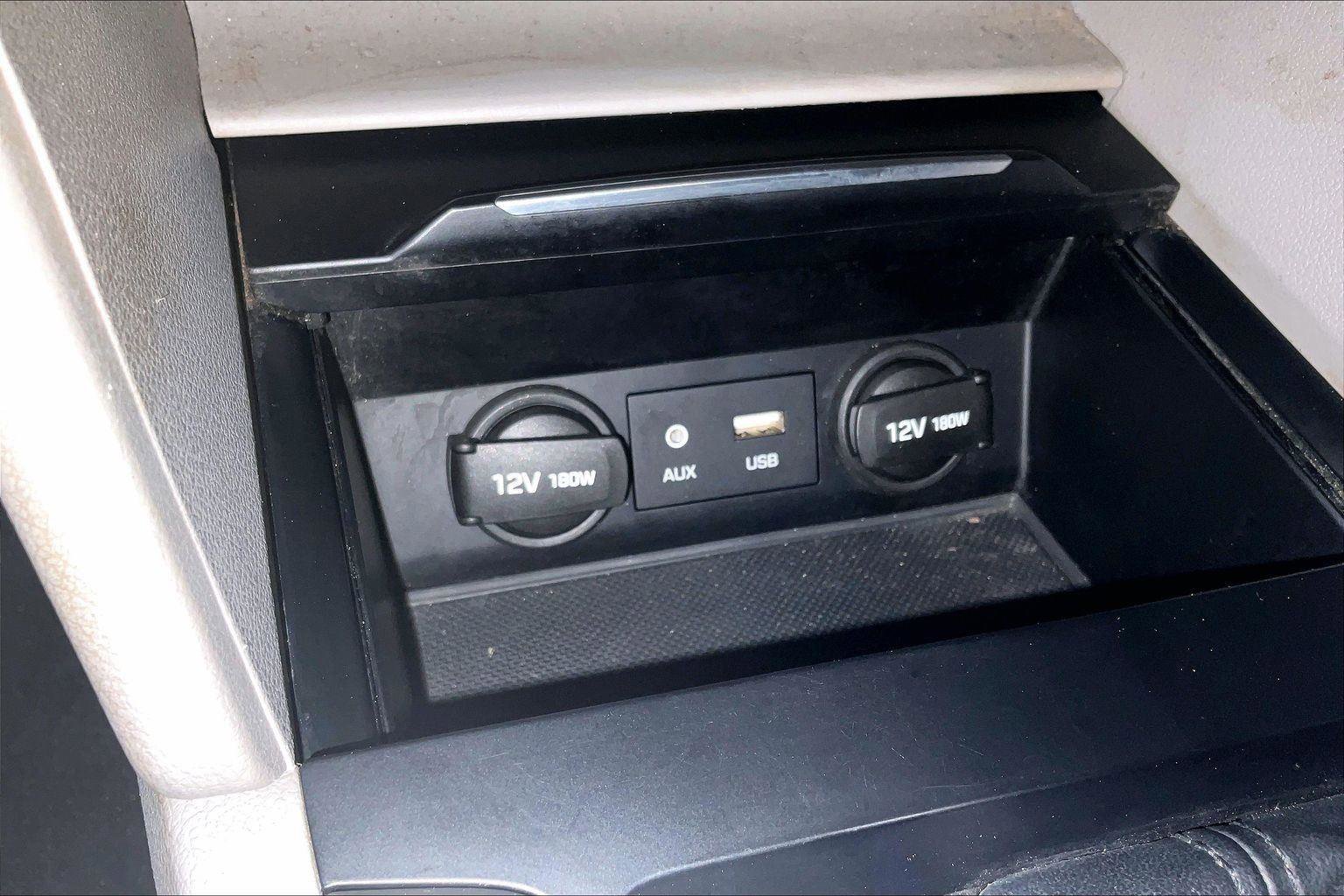 Used 2017 Hyundai Elantra SE FWD image 31