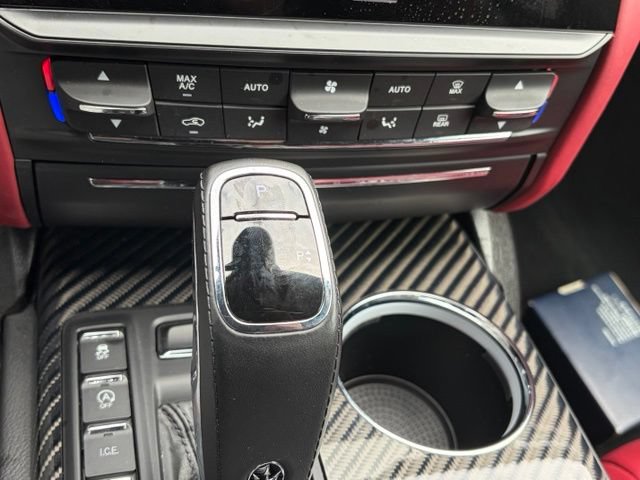 Used 2022 Maserati Quattroporte Trofeo RWD image 30