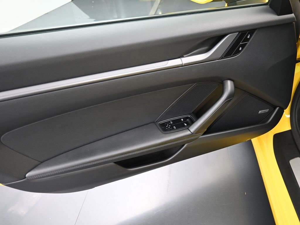 Used 2020 Porsche 911 Carrera S image 21