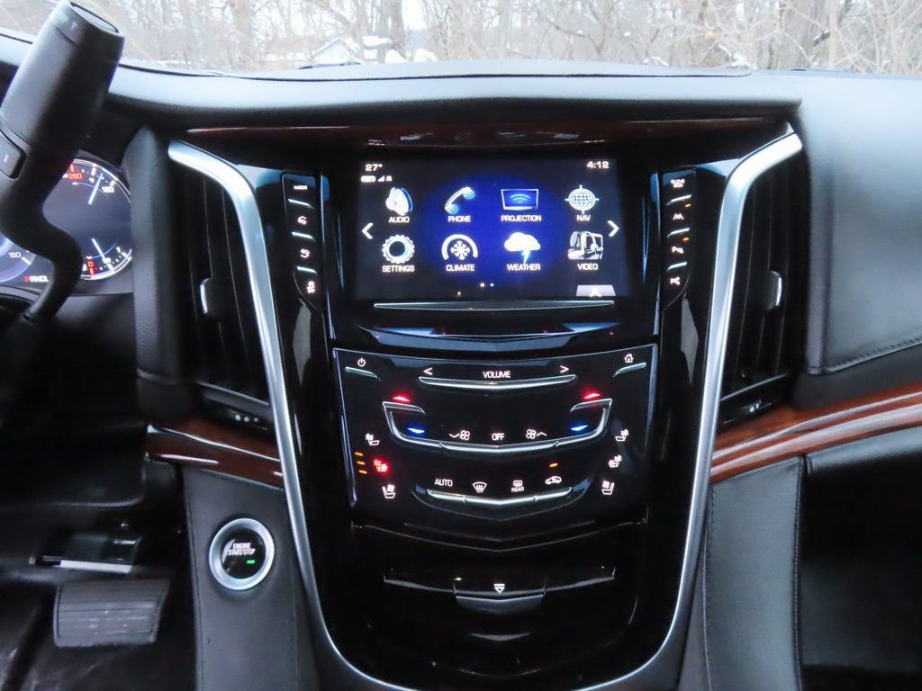 Used 2019 Cadillac Escalade Premium Luxury image 28