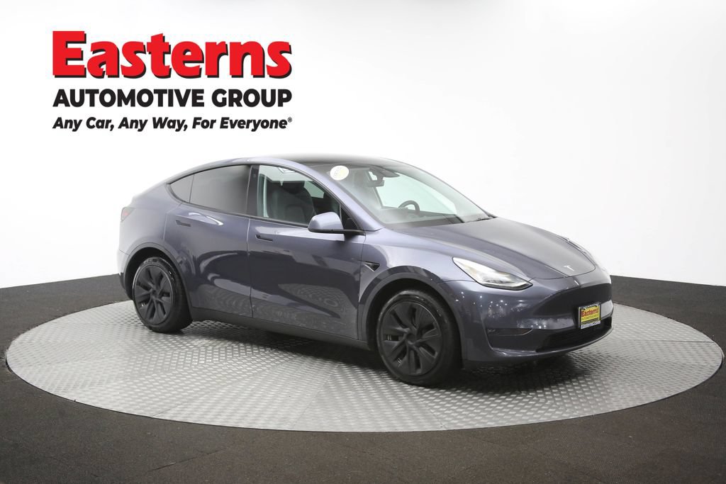 Used 2022 Tesla Model Y Long Range AWD/4WD image 43