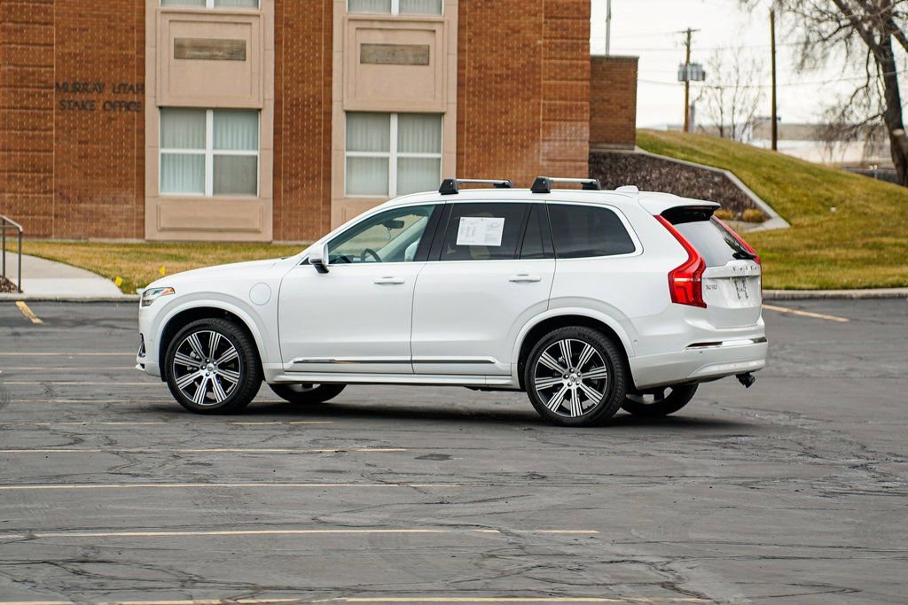 Used 2024 Volvo XC90 T8 Ultimate w/ Lounge Package image 7