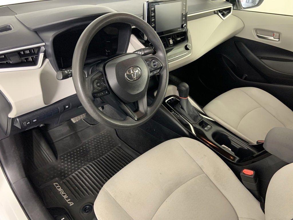 Used 2021 Toyota Corolla LE image 27