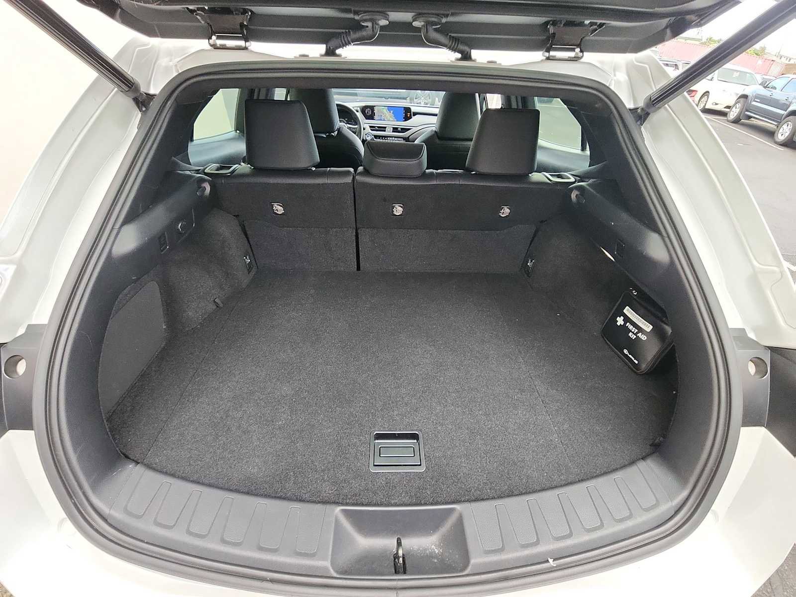 Used 2021 Lexus UX 250h 250h Luxury image 25