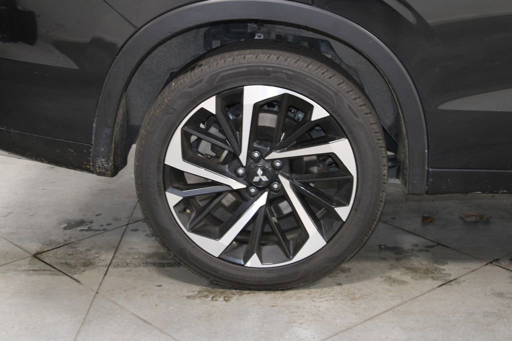 Used 2024 Mitsubishi Outlander SEL image 12