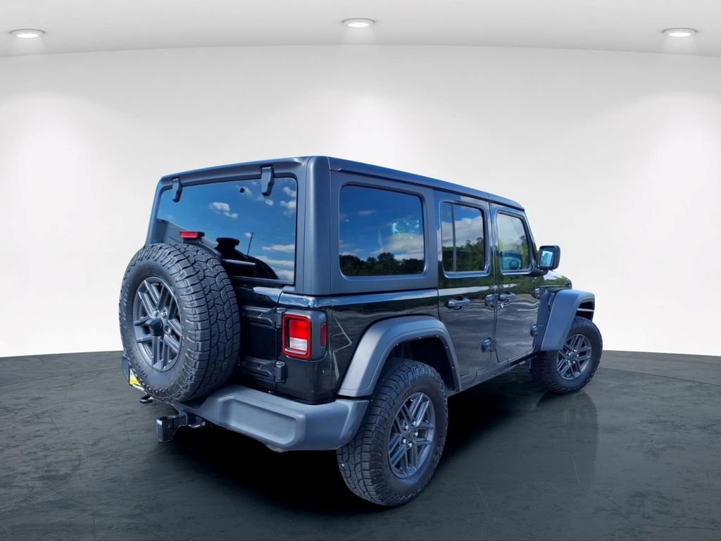 Used 2024 Jeep Wrangler Unlimited Sport AWD/4WD image 8