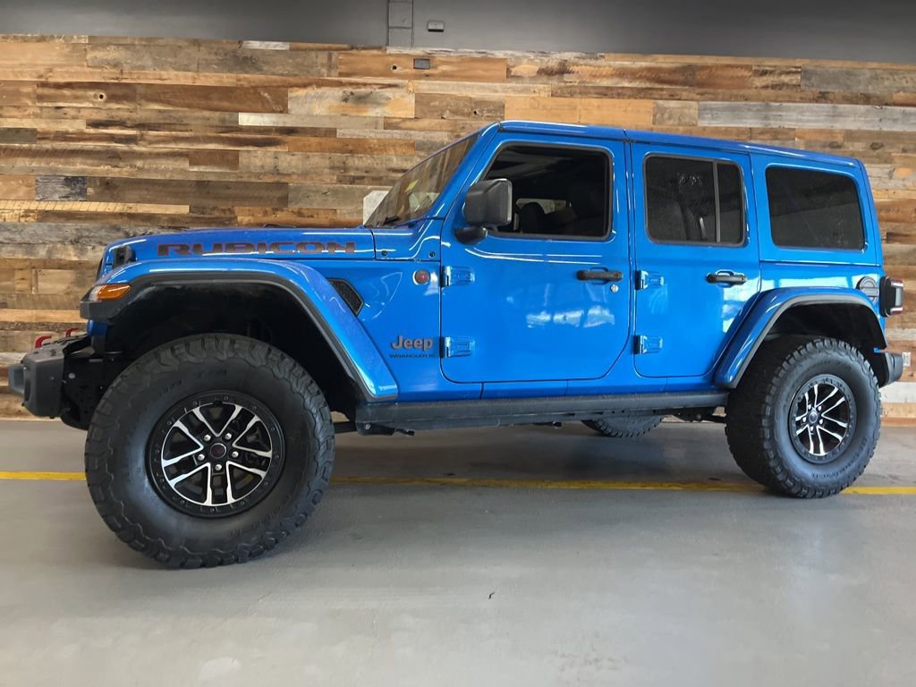 Used 2025 Jeep Wrangler Unlimited Rubicon AWD/4WD image 10