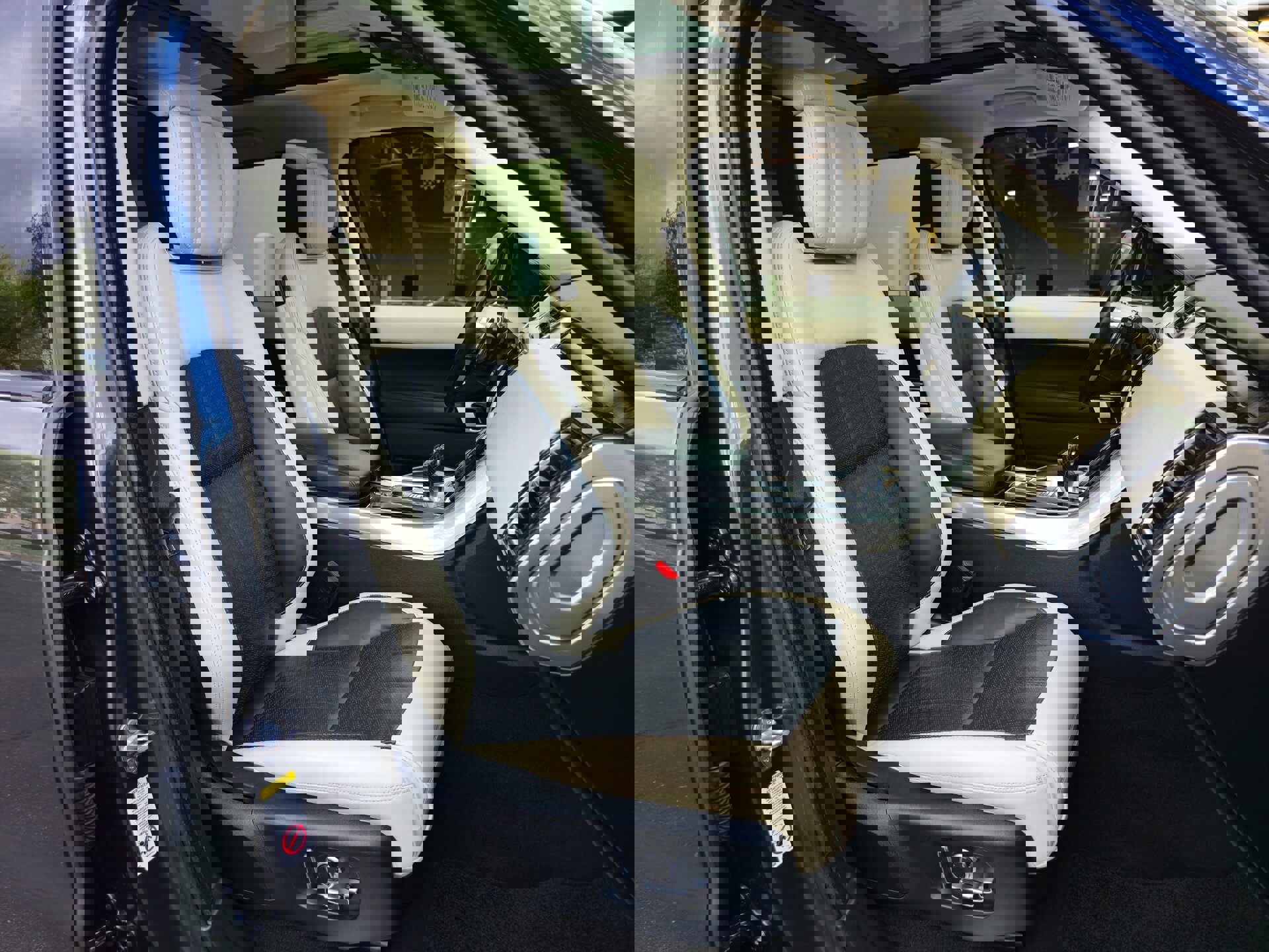 Used 2019 Land Rover Range Rover Sport HSE Dynamic image 23