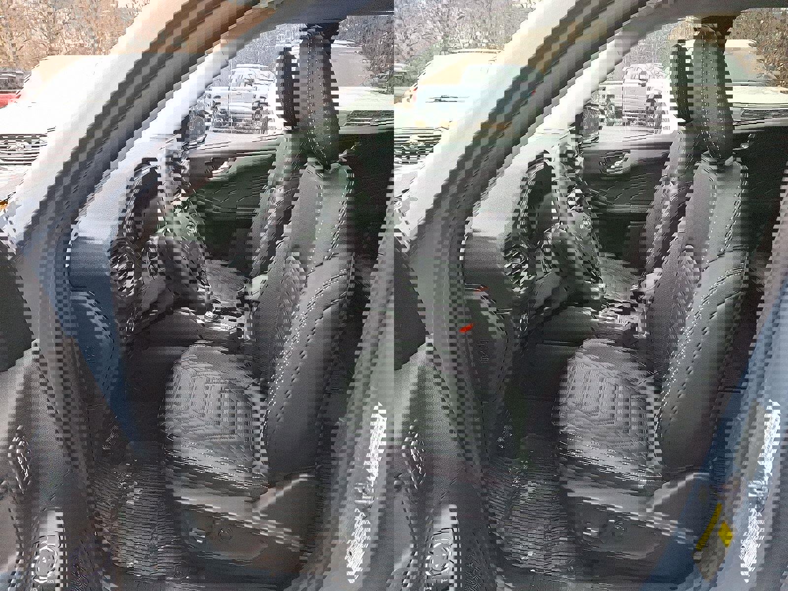 Used 2024 Ford Escape SE w/ PHEV Premium Package image 26