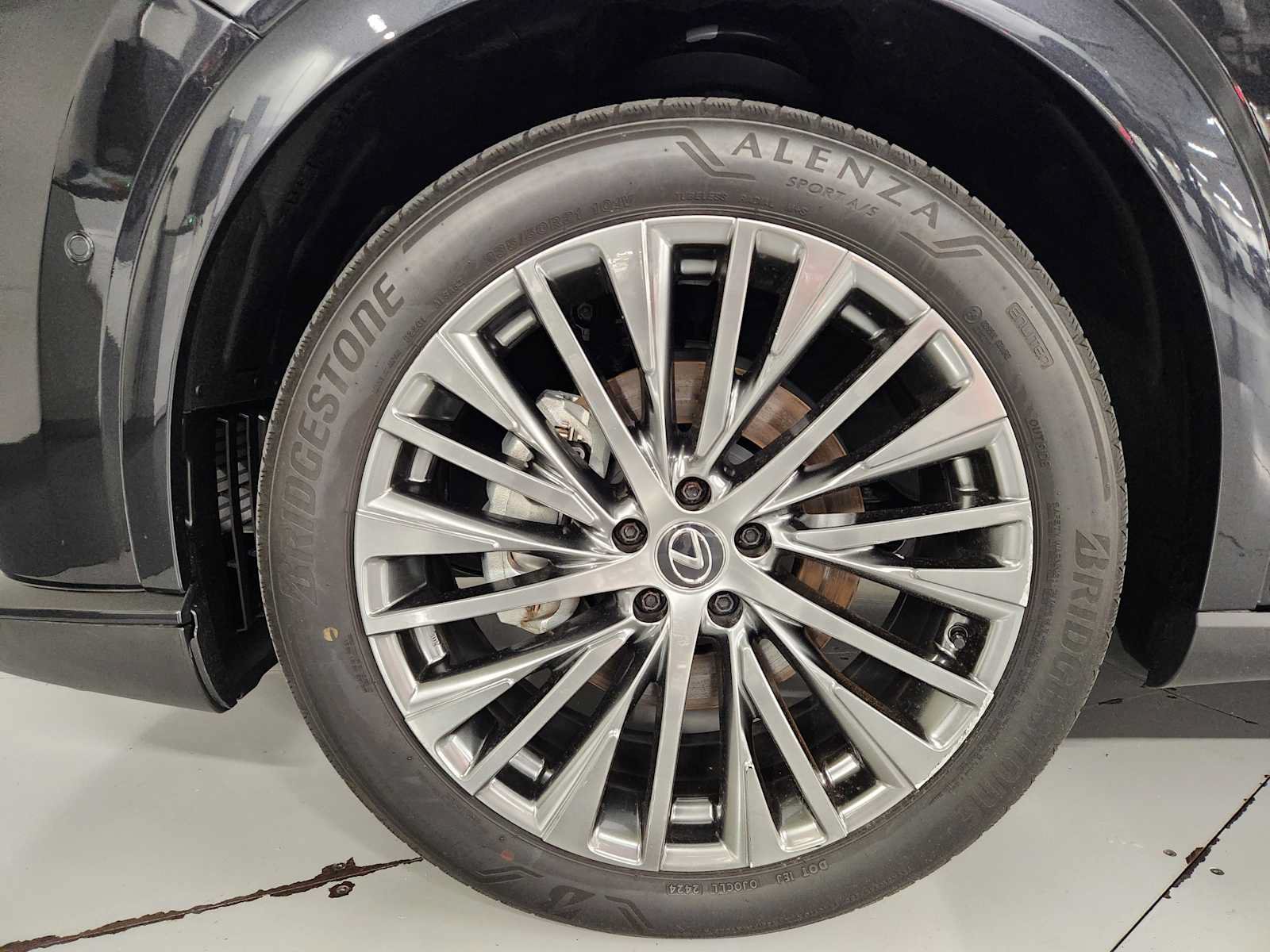 Used 2024 Lexus RX 450h AWD w/ Convenience Package image 8