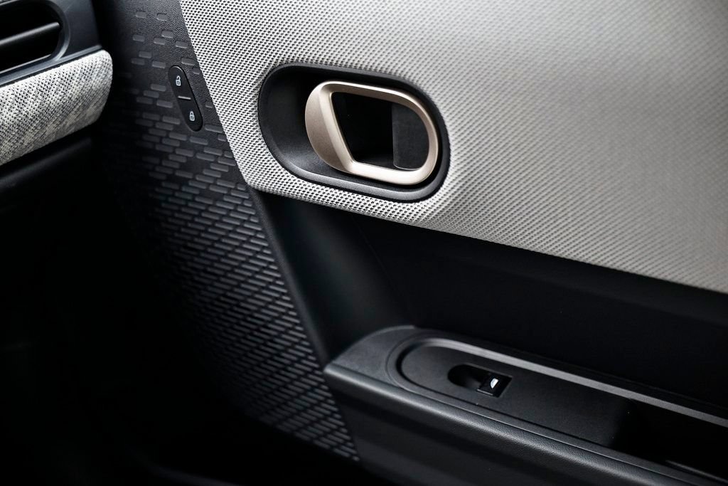 New 2026 MINI Cooper 2-Door Hardtop FWD image 37