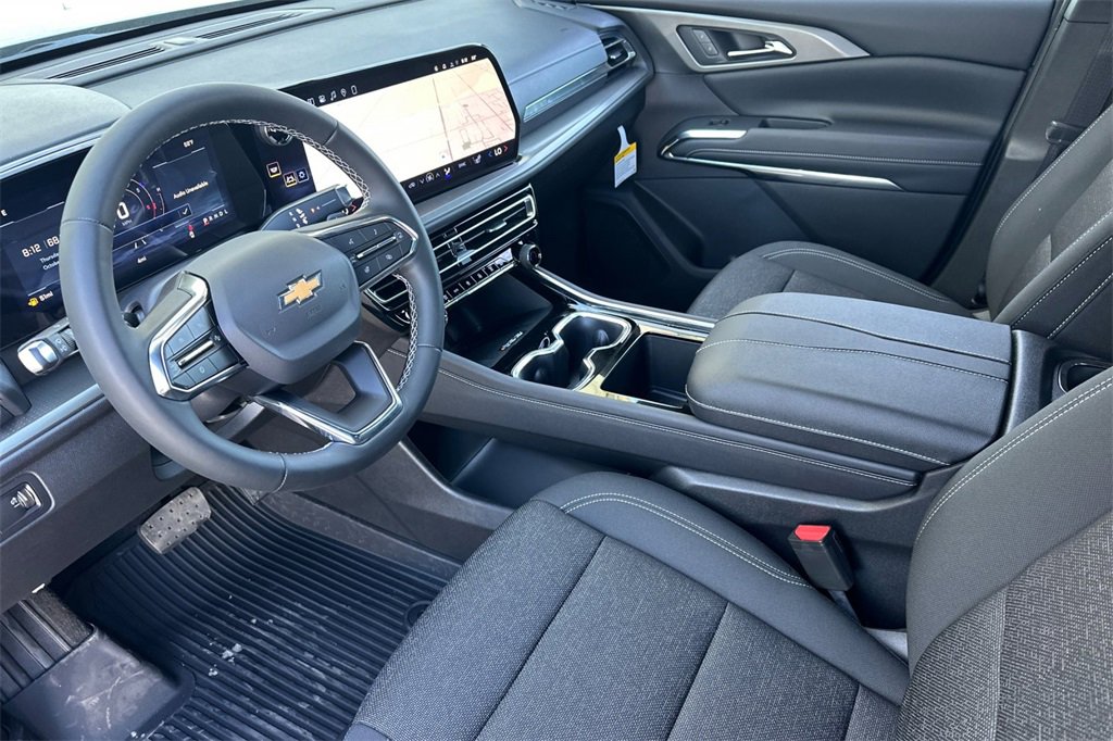 New 2026 Chevrolet Traverse LT w/ LPO, Floor Liner Package image 11