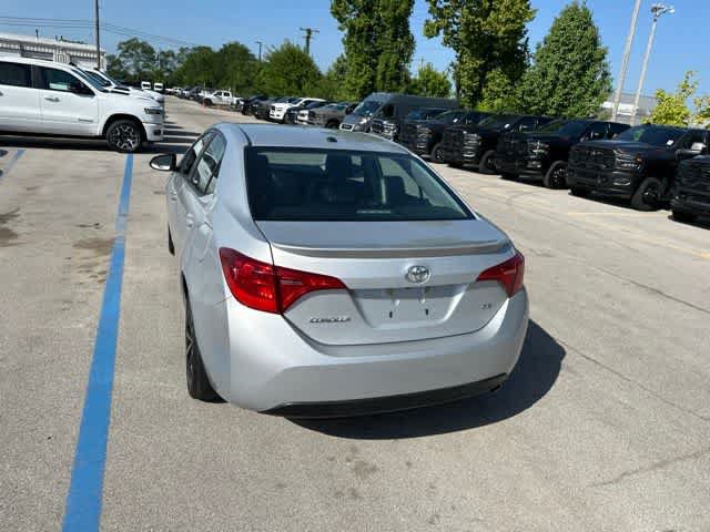 Used 2017 Toyota Corolla SE w/ SE Premium Package FWD image 17
