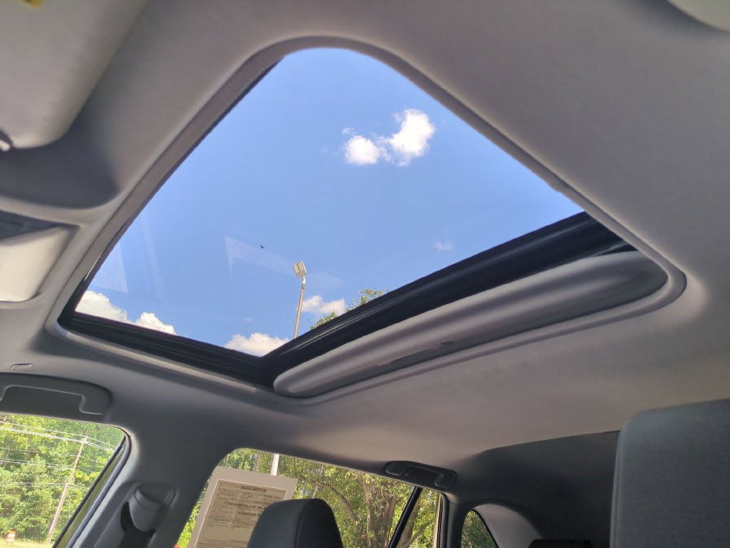 Used 2024 Toyota RAV4 XLE w/ Convenience Package AWD/4WD image 28