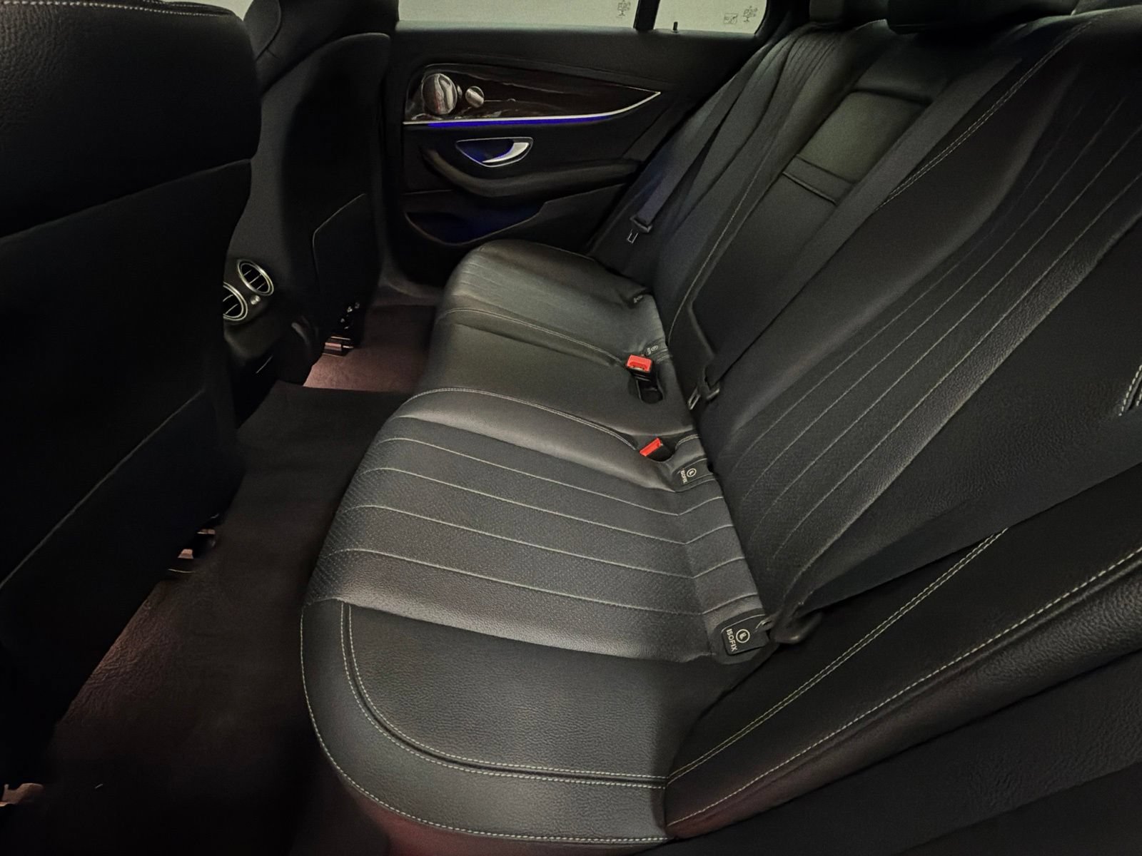 Used 2022 Mercedes-Benz E 450 4MATIC Sedan image 39