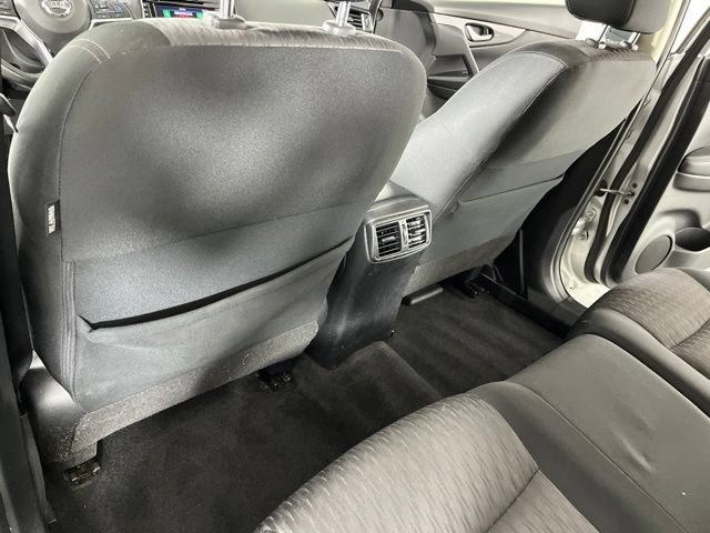 Used 2019 Nissan Rogue SV w/ Sun & Sound Touring Package FWD image 43