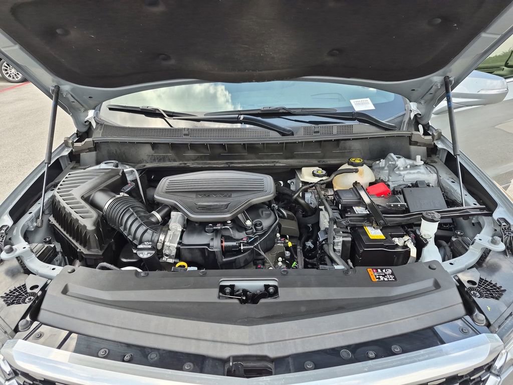 Used 2023 Cadillac XT6 Premium Luxury w/ Technology Package FWD image 16