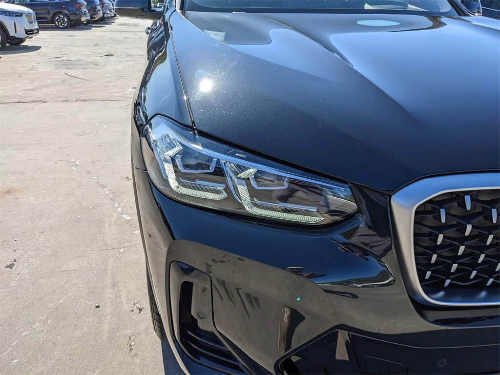 Used 2025 BMW X4 xDrive30i image 11