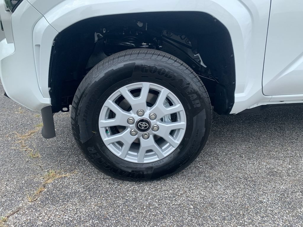 New 2026 Toyota Tacoma SR5 RWD image 31