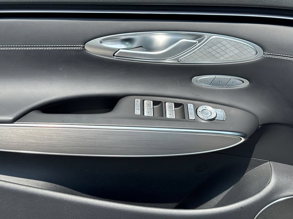 New 2026 Genesis GV70 2.5T Select AWD/4WD image 12
