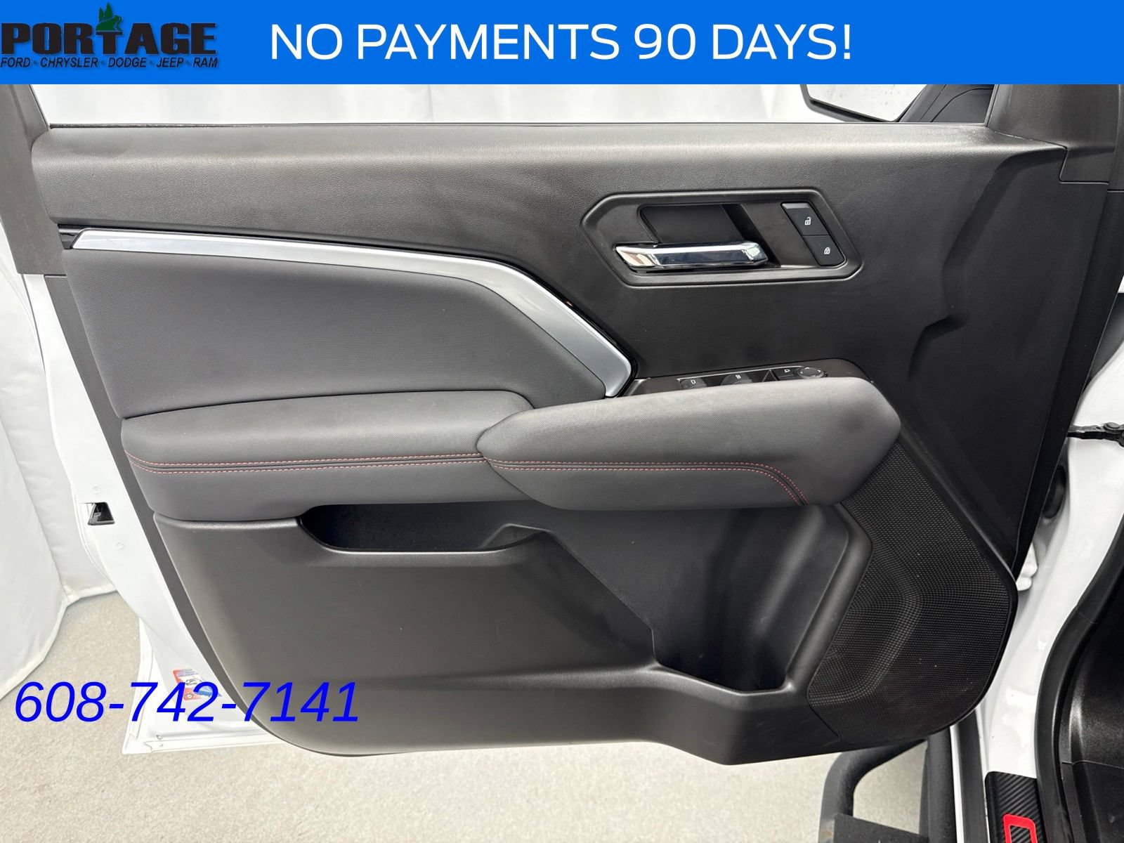 Used 2024 Chevrolet Colorado Z71 w/ Z71 Convenience Package 2 AWD/4WD image 15