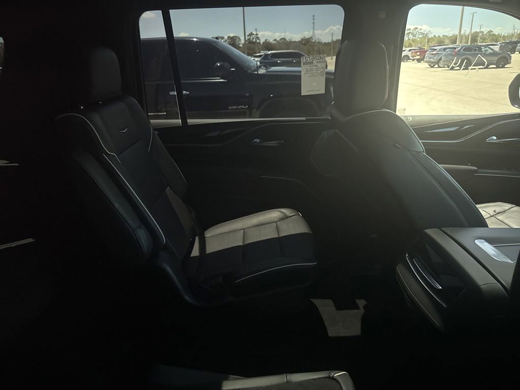 Used 2022 Cadillac Escalade ESV Sport w/ Touring Package AWD/4WD image 11