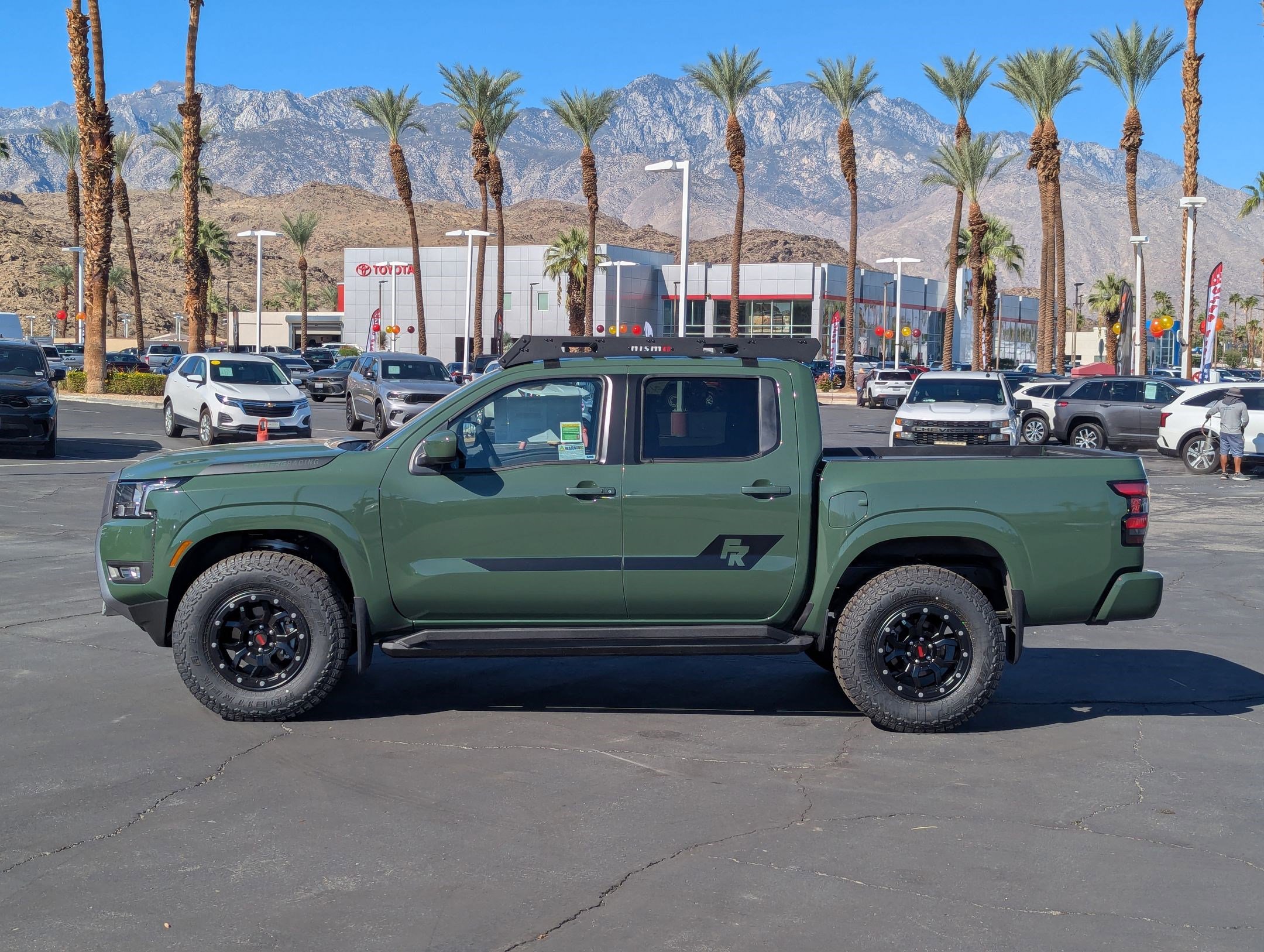 New 2025 Nissan Frontier SV w/ SV Convenience Package image 3