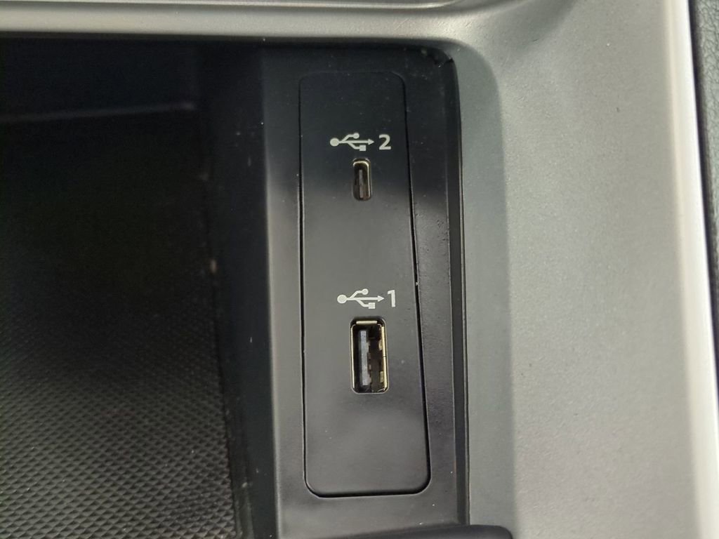 Used 2020 Audi Q3 2.0T Premium w/ Convenience Package image 27