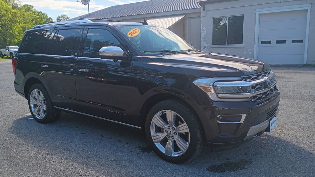 Used 2023 Ford Expedition Platinum AWD/4WD image 1