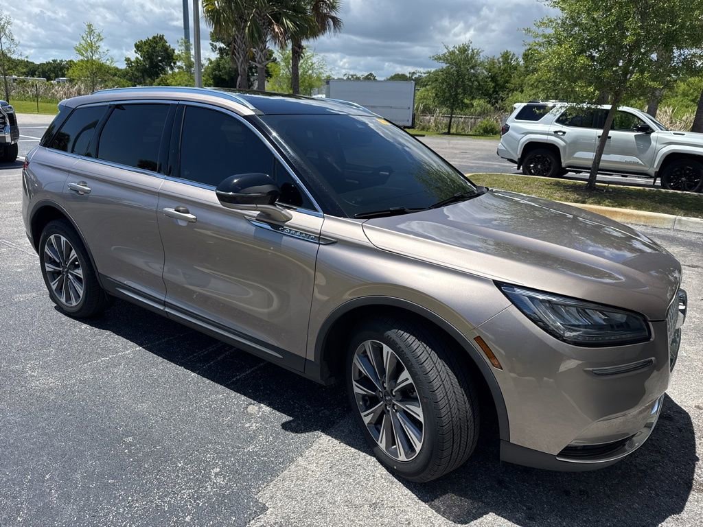 Used 2021 Lincoln Corsair Reserve FWD image 2