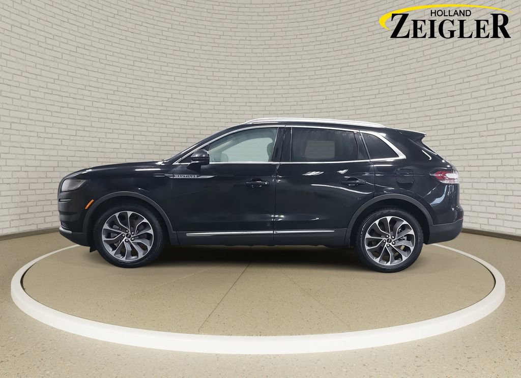 Used 2022 Lincoln Nautilus Reserve image 8