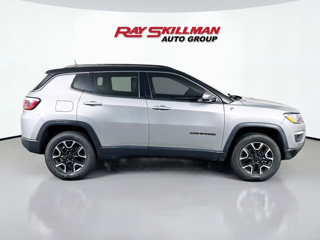 Used 2019 Jeep Compass Trailhawk AWD/4WD image 8