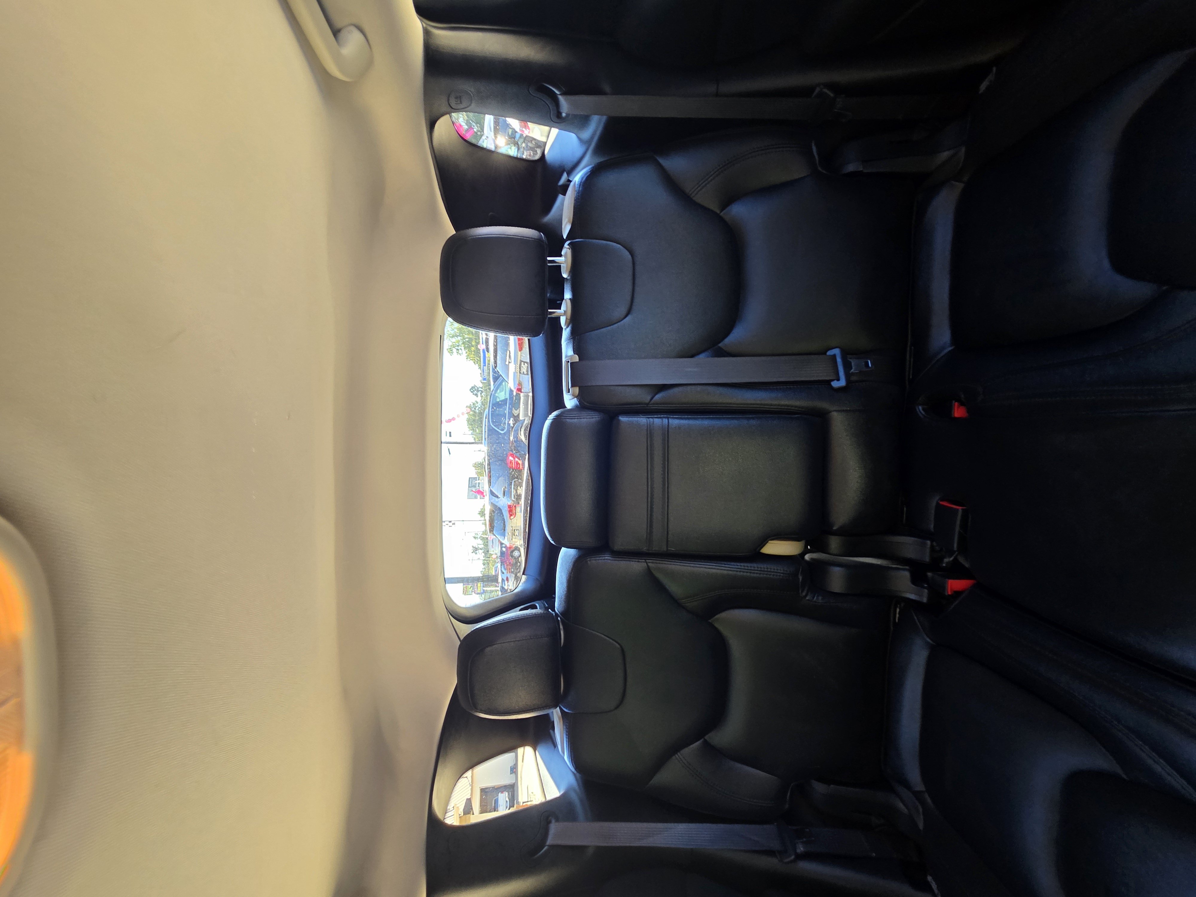 Used 2017 Jeep Cherokee Latitude w/ Comfort/Convenience Group FWD image 26