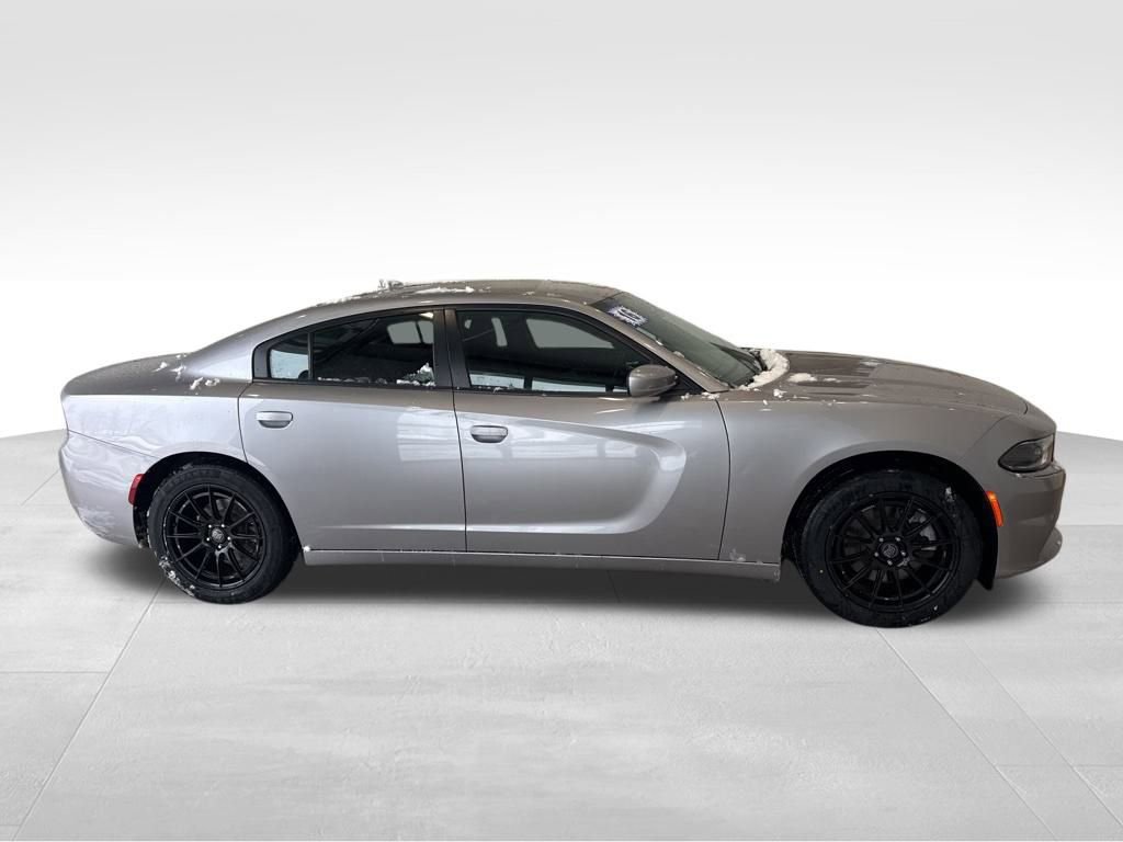 Used 2016 Dodge Charger SXT w/ Driver Confidence Group image 7