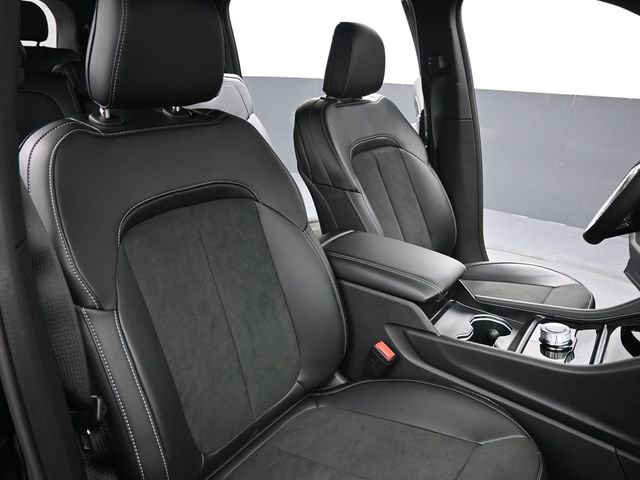 New 2025 Jeep Grand Cherokee L Altitude image 28