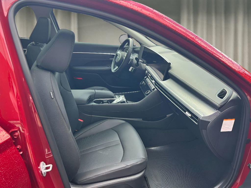 New 2025 Hyundai Sonata Limited image 14