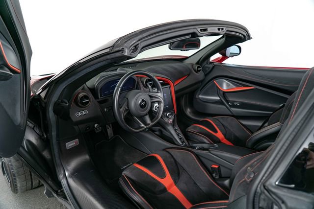 Used 2021 McLaren 720S Performance RWD image 16