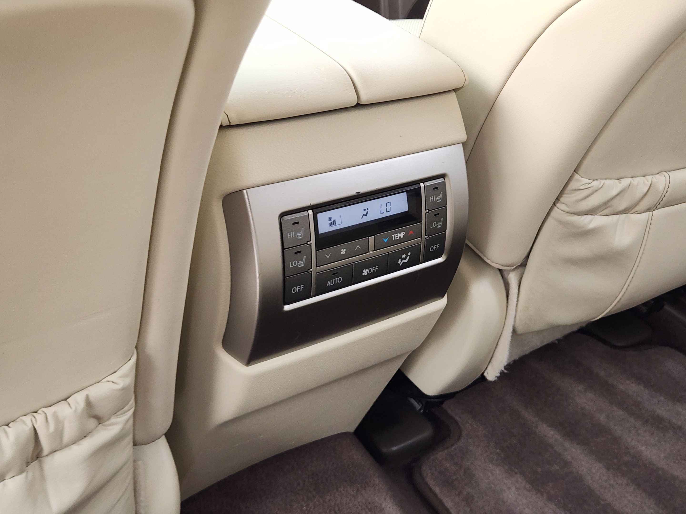 Used 2019 Lexus GX 460 Premium w/ Premium Package AWD/4WD image 28