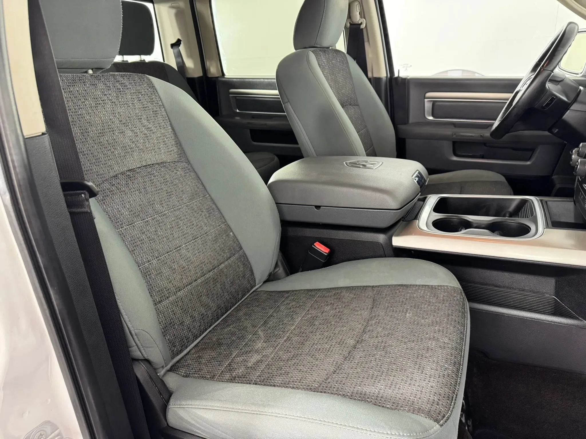 Used 2016 RAM 1500 Big Horn AWD/4WD image 32