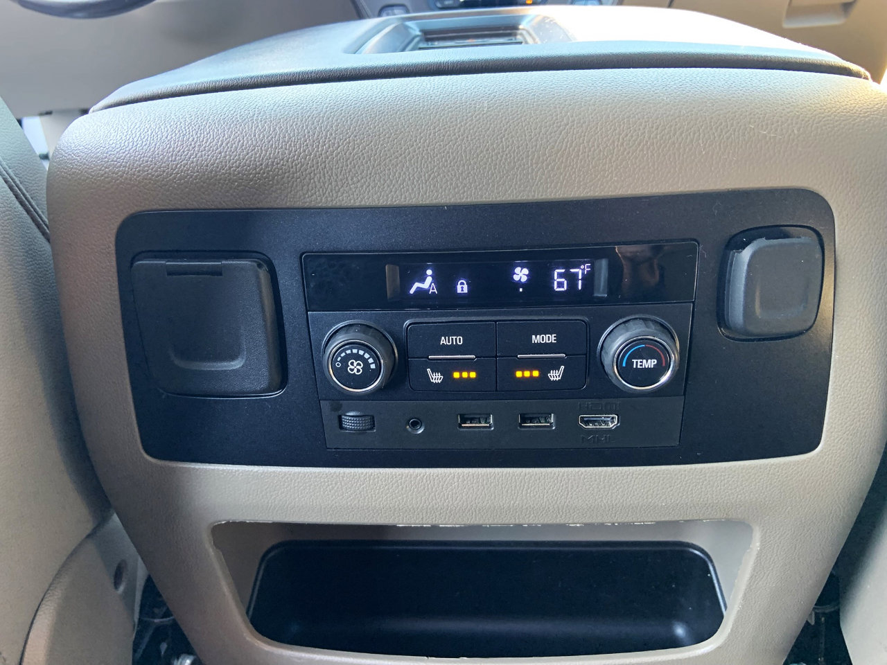 Used 2020 Chevrolet Tahoe Premier w/ 6.2L Performance Package image 13