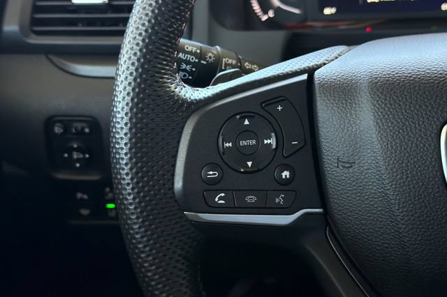 Certified 2025 Honda Passport TrailSport image 30