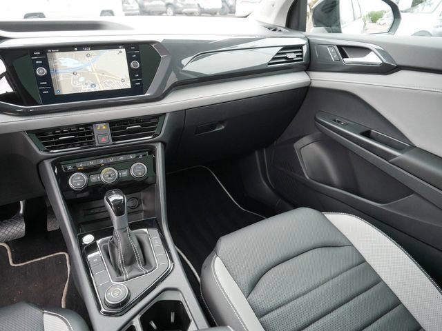 Certified 2023 Volkswagen Taos SEL AWD/4WD image 23