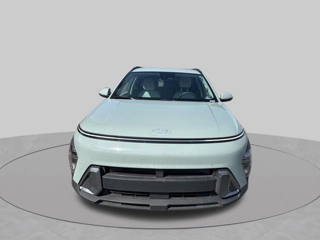 Used 2025 Hyundai Kona SEL AWD/4WD image 2
