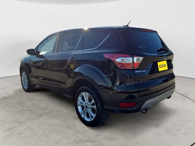 Used 2017 Ford Escape SE w/ SE Cold Weather Package image 3