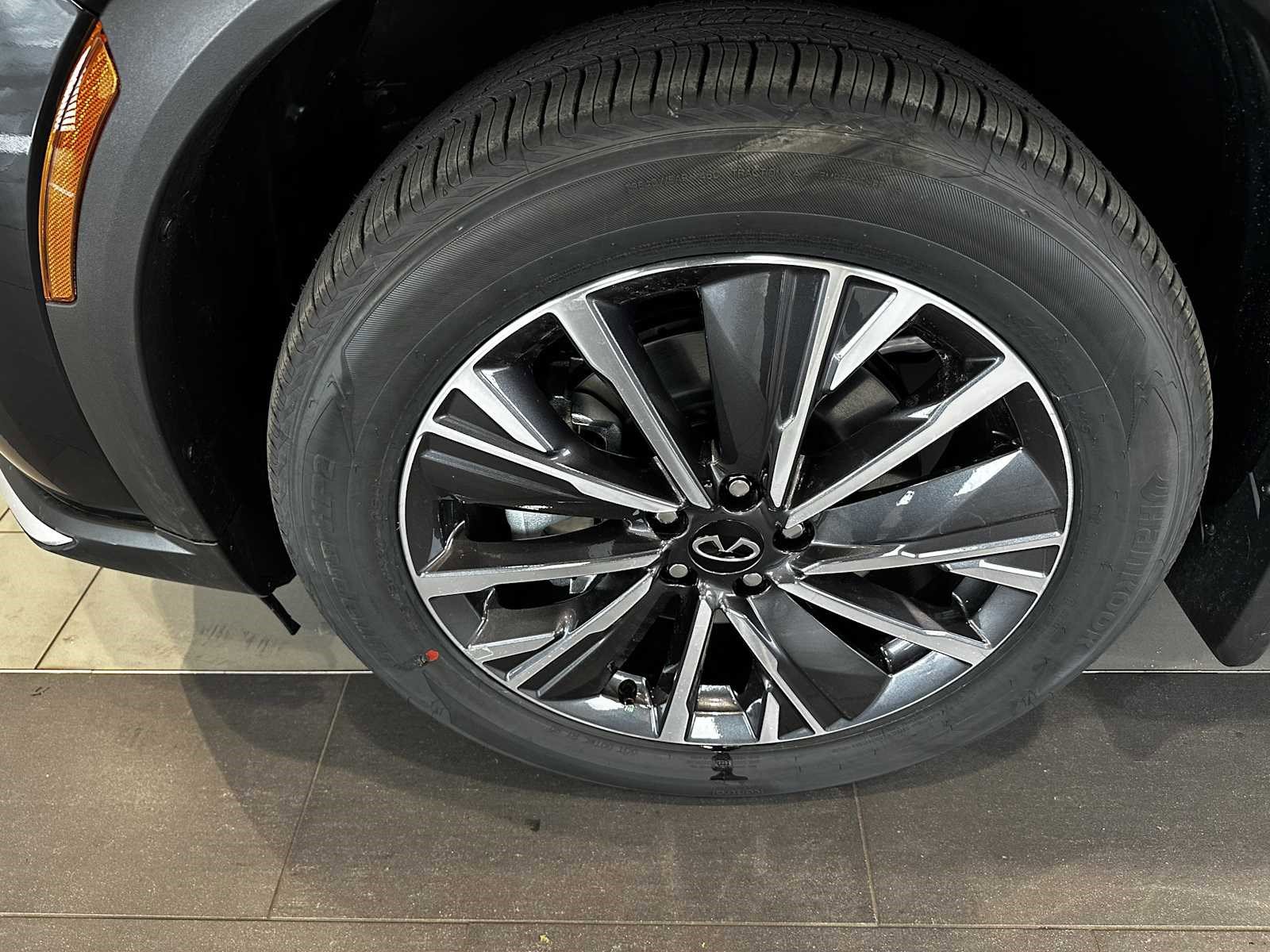 New 2026 INFINITI QX60 Luxe image 6