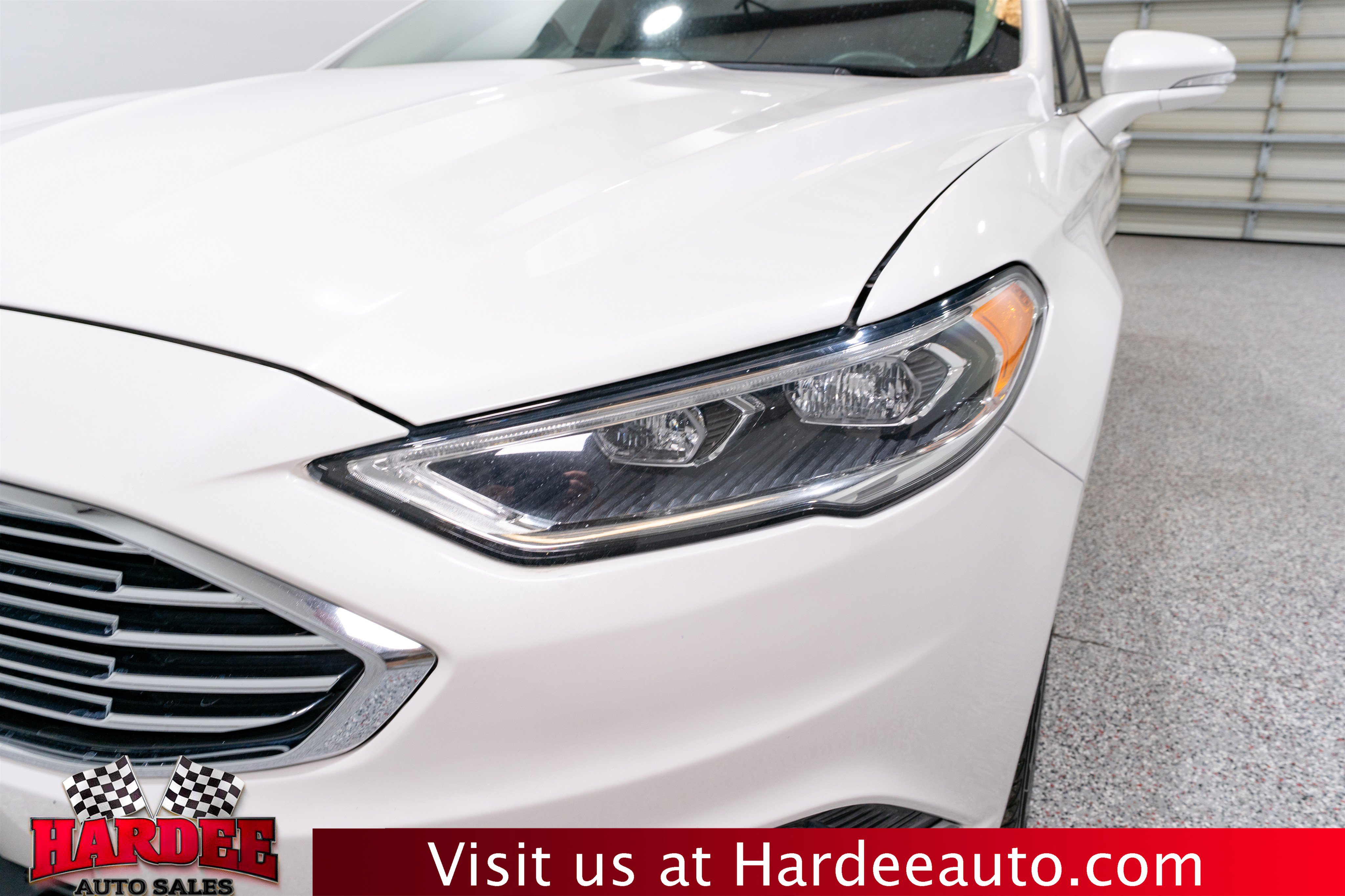 Used 2017 Ford Fusion SE image 8