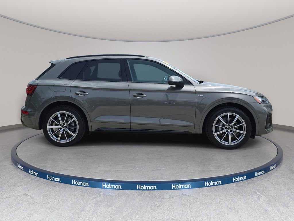 Used 2023 Audi Q5 e Premium Plus w/ Premium Plus Package AWD/4WD image 5